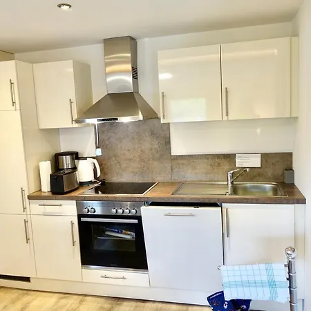 Ferienwohnung Mit Terrasse & Perfekter Anbindung - #113232 Apartament